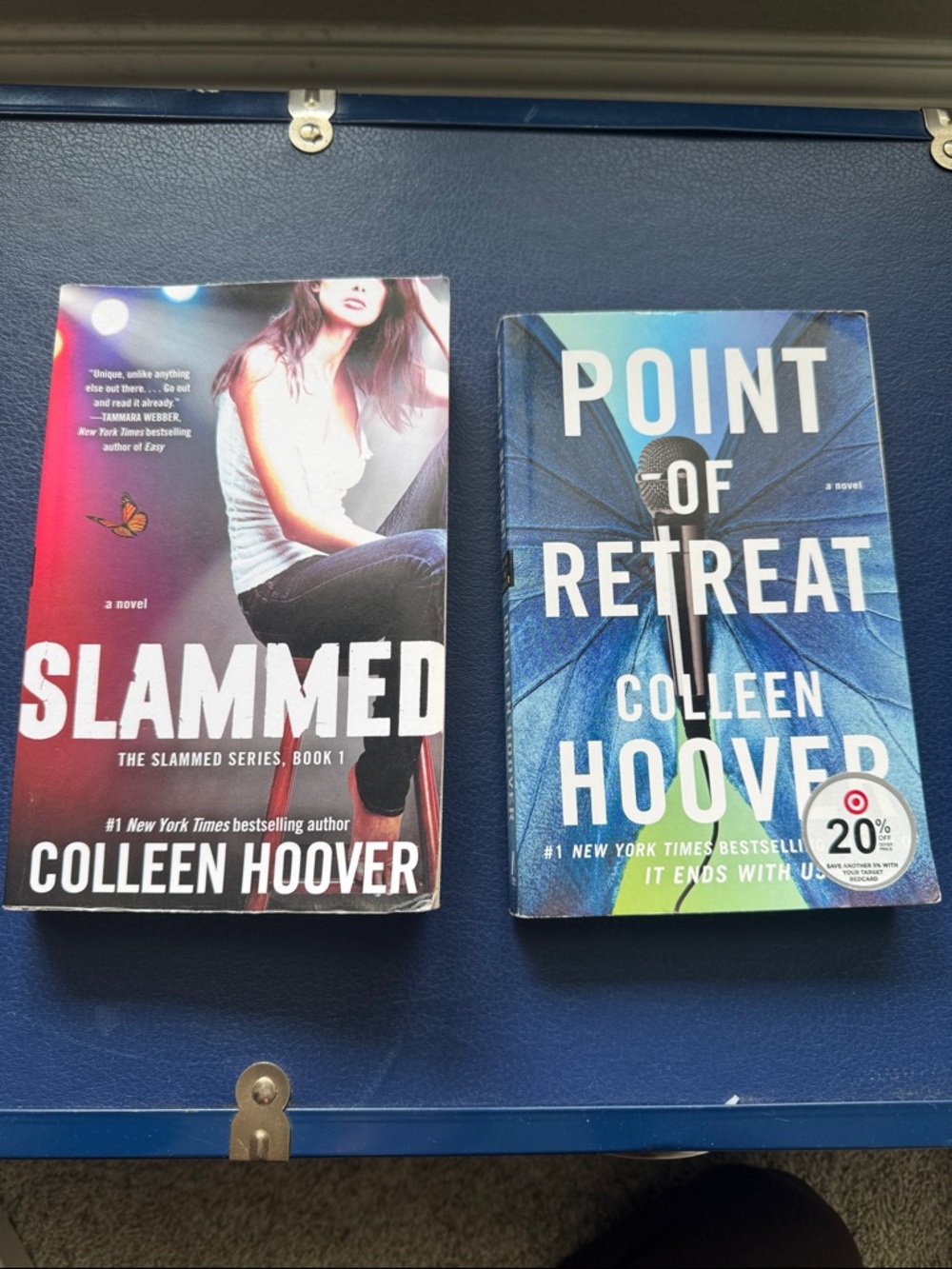 Colleen Hoover Paperback Book Set - Slammed & Point of Retreat